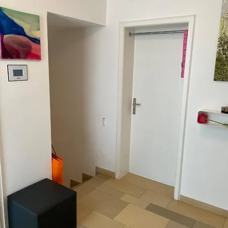 公寓 Ruhiges Wg-appartment In Einfamilienhaus *